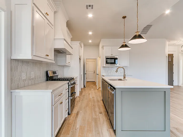 1901 Hollow Crest Ct — Photo 28