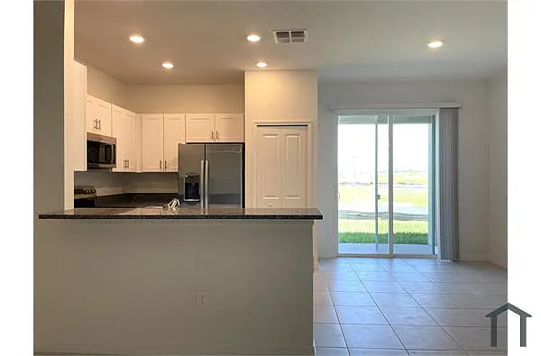 Building Photo - 9185 Bonita Mar Dr