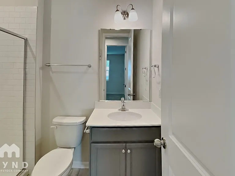215 Grove Gate Ln #- — Photo 18
