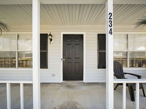 3rd image of 234 Bordeaux Ln