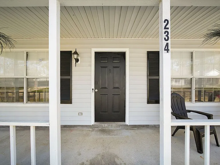 234 Bordeaux Ln — Photo 3