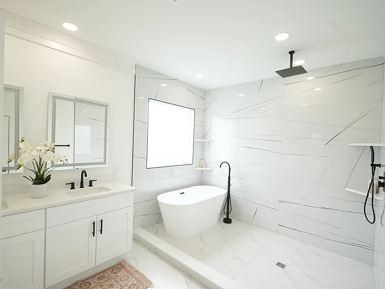 2047 Forest Ave — Photo 6