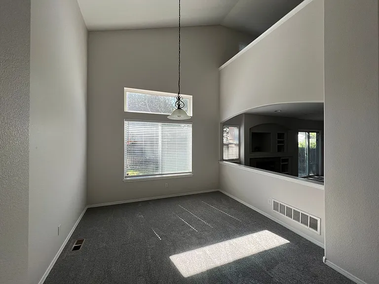 10441 Devonshire St — Photo 5