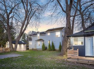 687 Innisfil Beach Rd, Innisfil, ON L9S 4E4