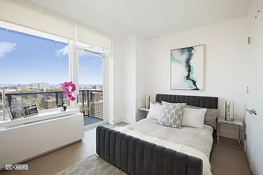 Rented by Red Apple Group