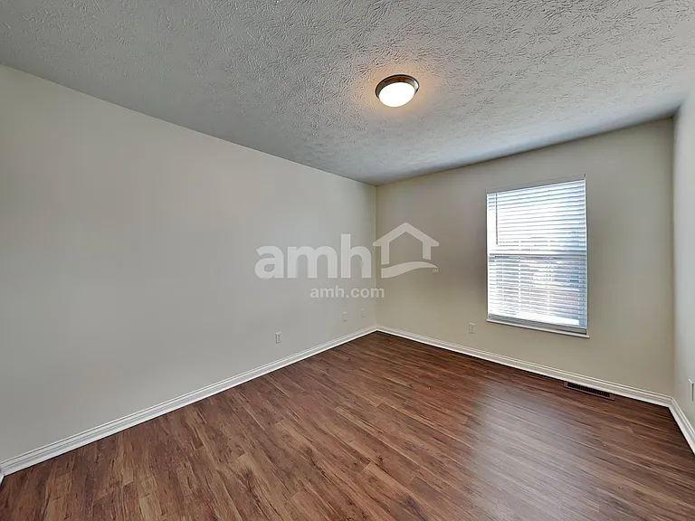2159 Glenview Dr — Photo 19