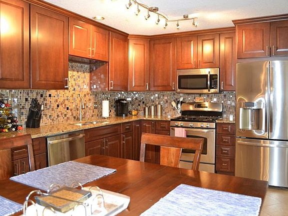 4th image of 5859 Meadowpark Pl
