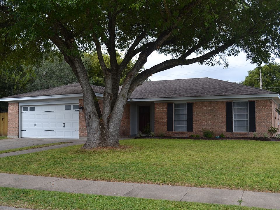 1st image of 511 Sherwood Dr