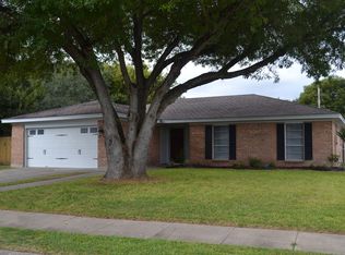 511 Sherwood Dr, Victoria, TX 77901
