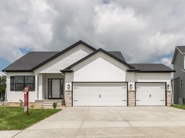 806 Crestview Dr, Solon, IA 52333
