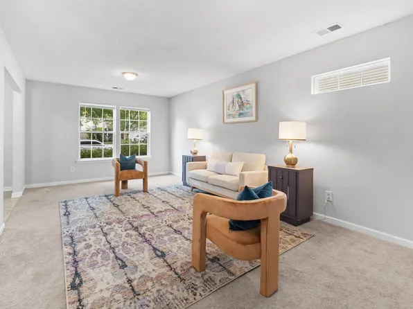 516 Silver Spoon Ln, Elgin, SC 29045