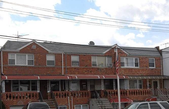 2nd image of 1568 Benson Ave