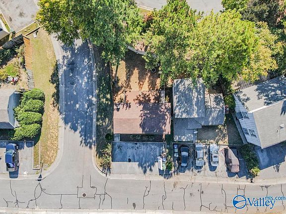 4th image of 4301 Chalet Cir