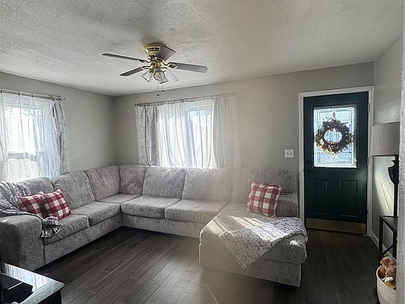 5th image of 1096 Sevall St