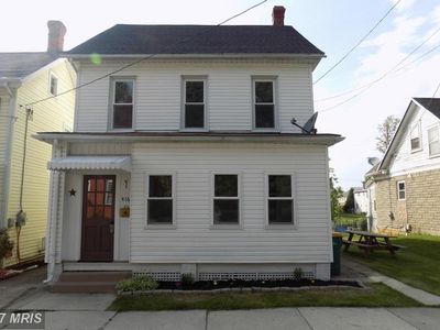 416 Chestnut St, Waynesboro, PA, 17268