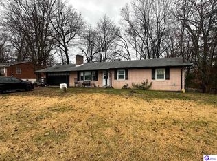 202 Edgewood Rd, Radcliff, KY 40160