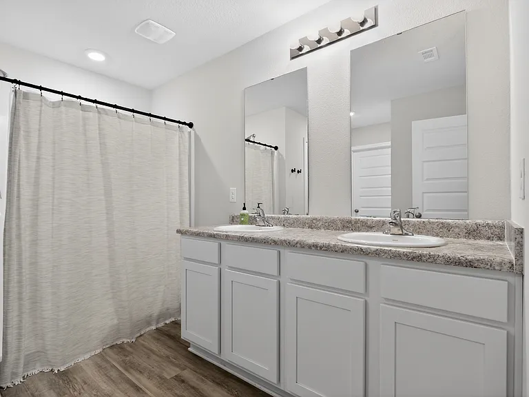 6817 Interlachen Ln — Photo 33