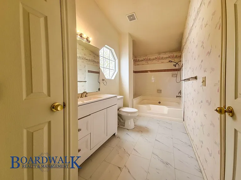 5677 S Esprit Dr — Photo 16