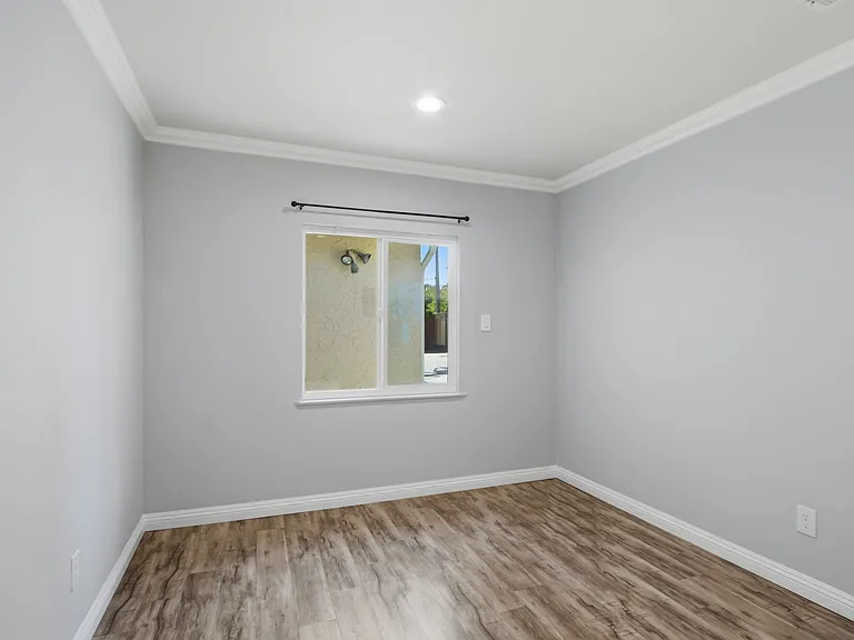 12610 Paseo Flores — Photo 28