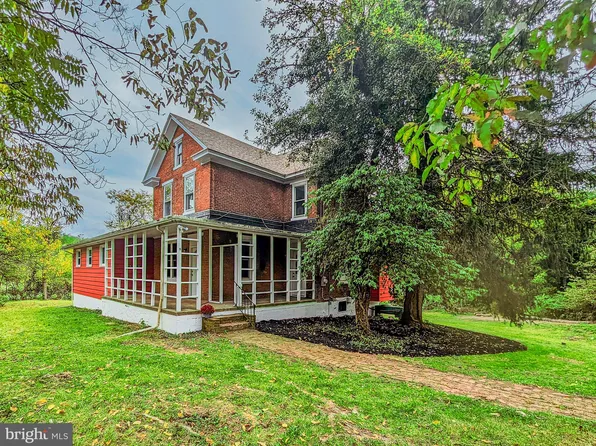 3517 Union Deposit Rd, Harrisburg, PA 17109