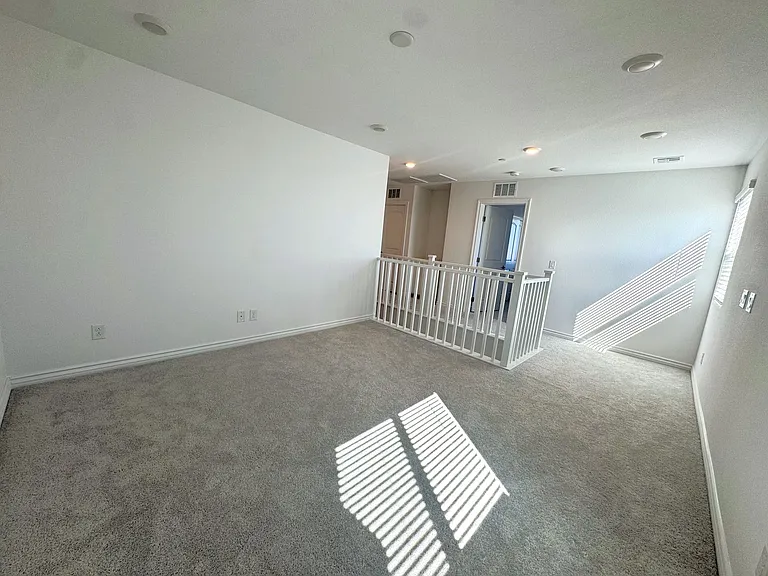 356 Rosefinch St — Photo 13
