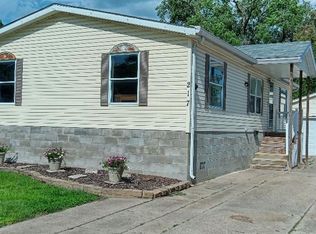 217 8th St, West Des Moines, IA 50265