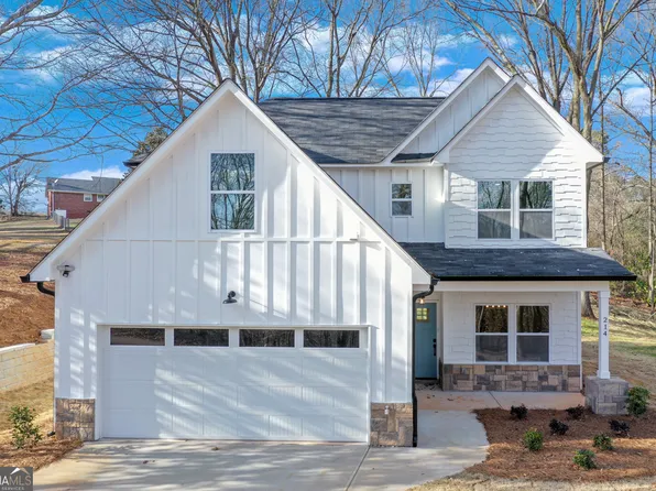214 College Heights Dr, Royston, GA 30662