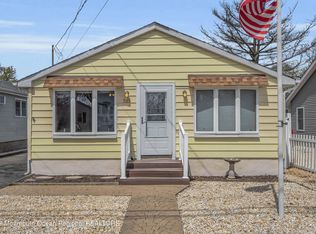 515 E Lakewood Ave, Ocean Gate, NJ 08740