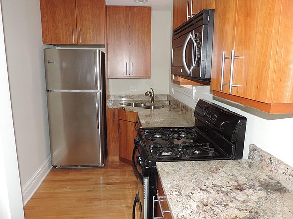 5th image of 838.5 Judson Ave #G
