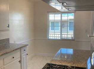 827 W Duarte Rd APT D, Monrovia, CA 91016