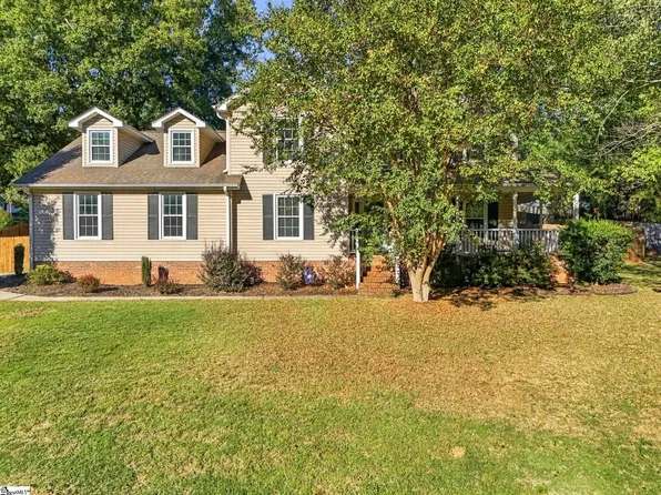 404 Foxhound Rd, Simpsonville, SC 29680