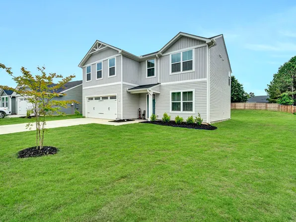 202 Highland Station Dr, Clinton, SC 29325