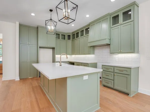 120 Boxwood Ln, Brookeland, TX 75931
