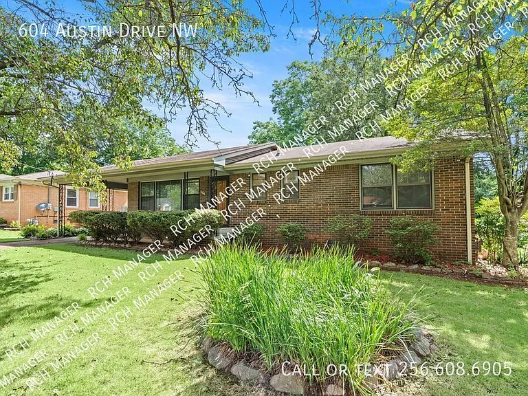 604 Austin Dr NW — Photo 2
