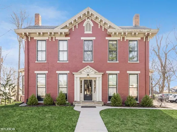 304 S Summit St, Iowa City, IA 52240