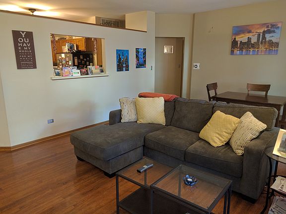 3rd image of 1722 Chesapeake Ln APT 1