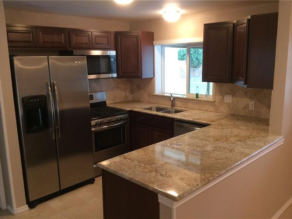 1st image of 4736 Lowell Ln