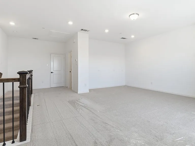 1264 Daybreak Dr — Photo 8