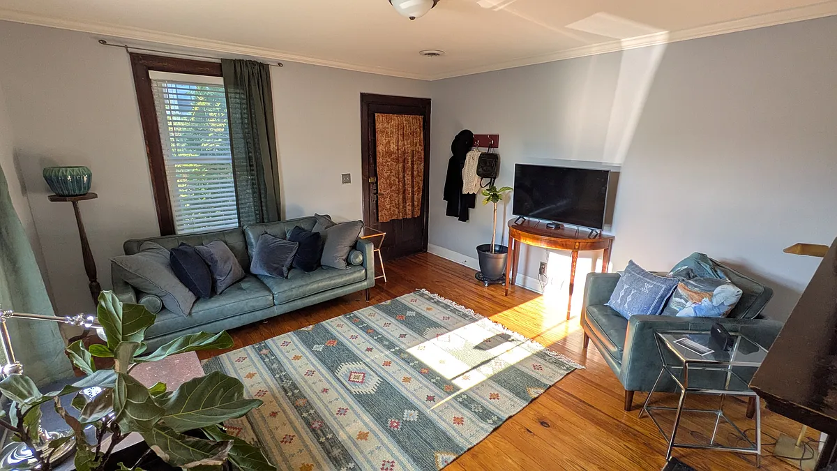 Living Room - Edgehill Ave