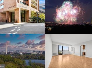 1805 Crystal Dr APT 1010S, Arlington, VA 22202