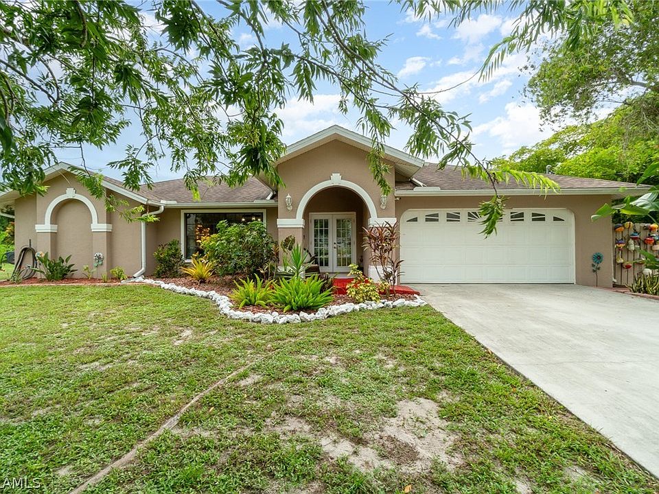 1st image of 10910 Sharon Dr