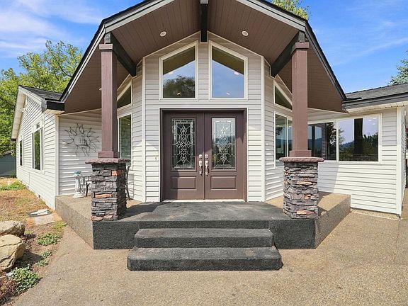 5th image of 5603 E 27th Ave