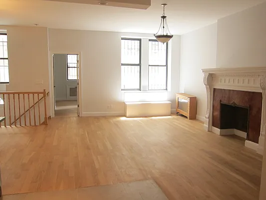 Rented by TWINSTONE PROPERTIES | media 43