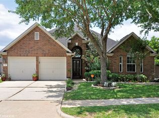 3719 Pelican Lake Dr, Richmond, TX 77406
