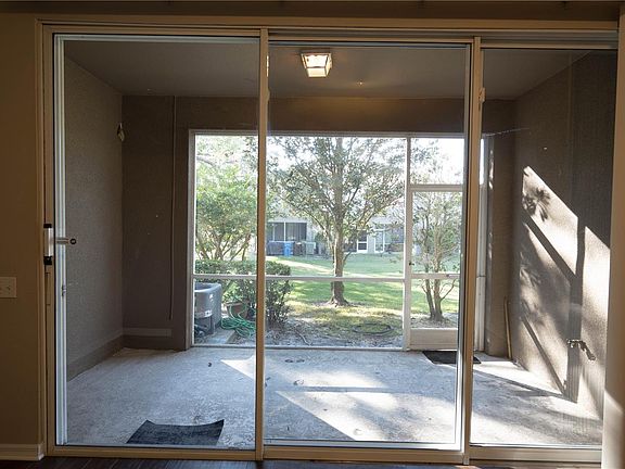 4th image of 4120 Key Thatch Dr