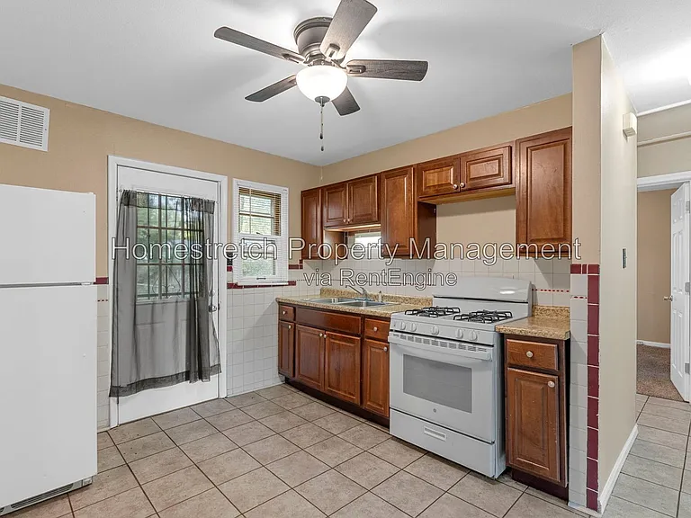 8253 Frost Ave — Photo 17