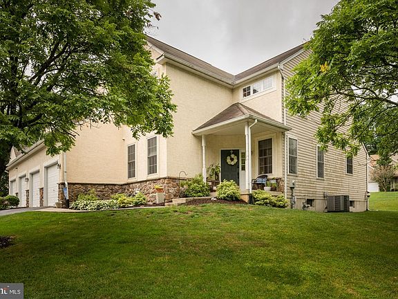 2nd image of 900 Chiswell Dr