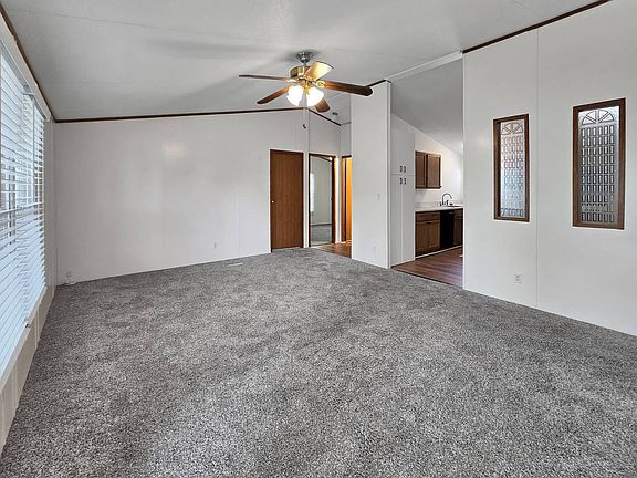 4th image of 3215 Silk Tree Ln