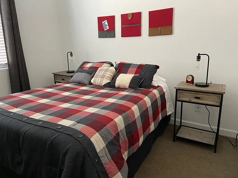 Queen bed