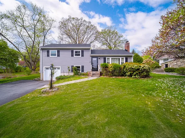 26 Willow Lane, New Windsor, NY 12553